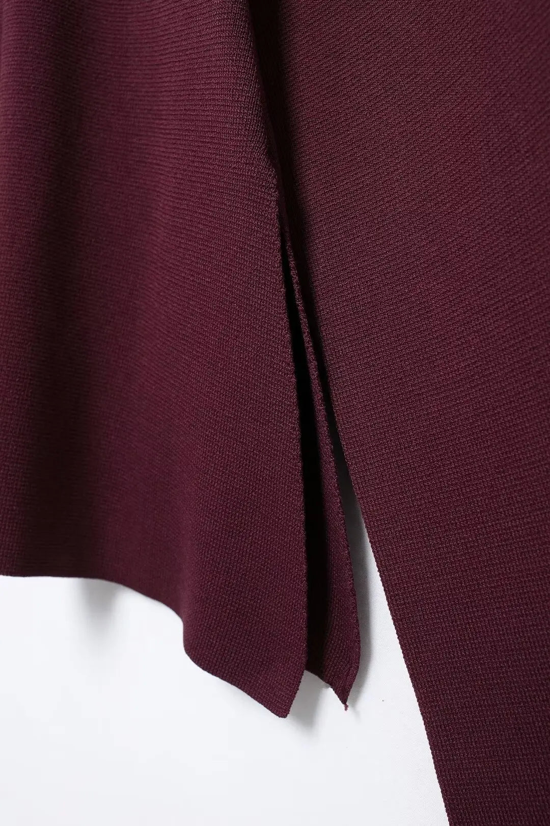 TRAFZA Women Elegant Knitted Coats Fashion Burgundy Red V-neck Slim Cardigan Autumn Office Lady Chic Solid Long Sleeve Outerwear