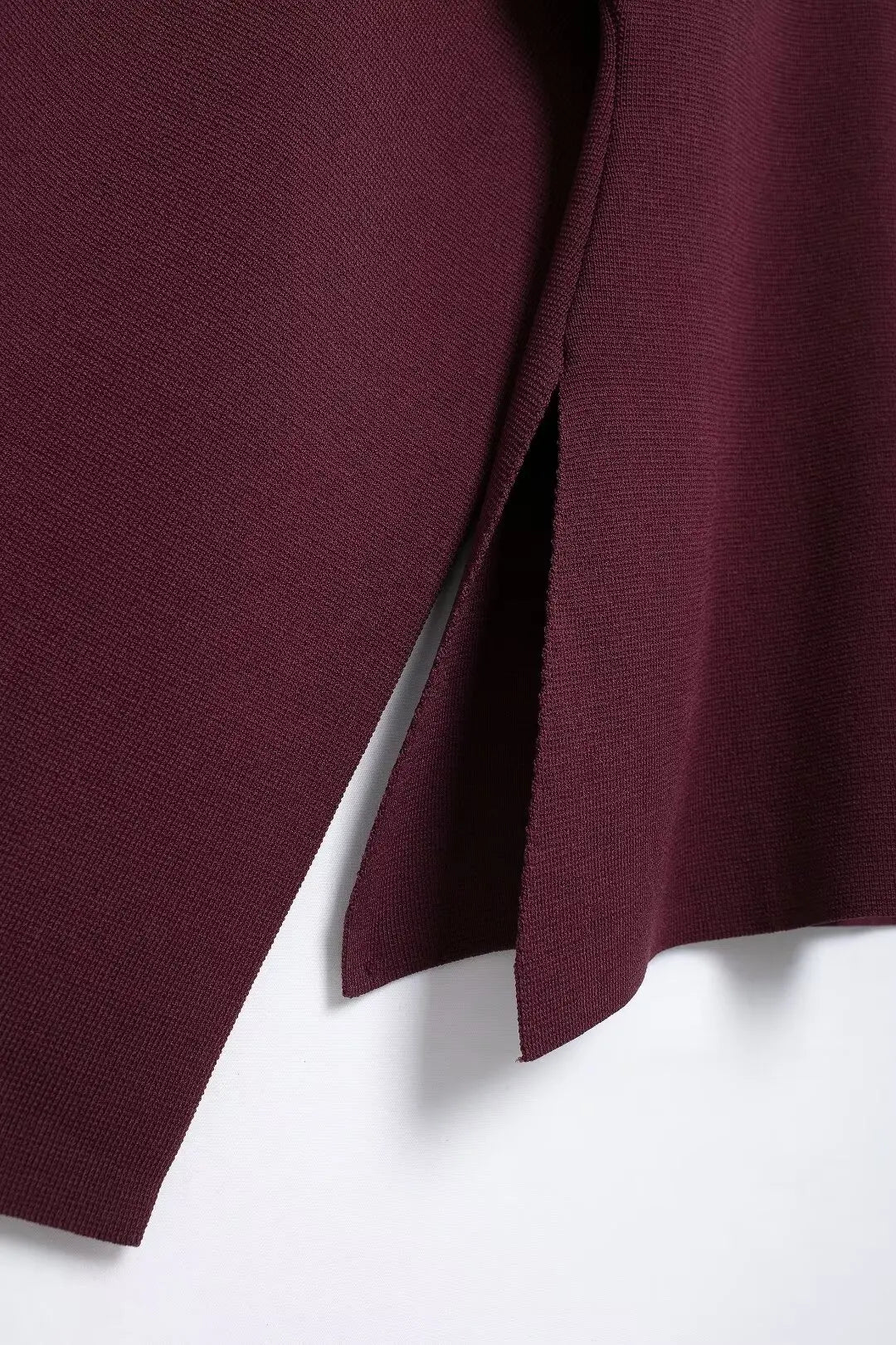 TRAFZA Women Elegant Knitted Coats Fashion Burgundy Red V-neck Slim Cardigan Autumn Office Lady Chic Solid Long Sleeve Outerwear